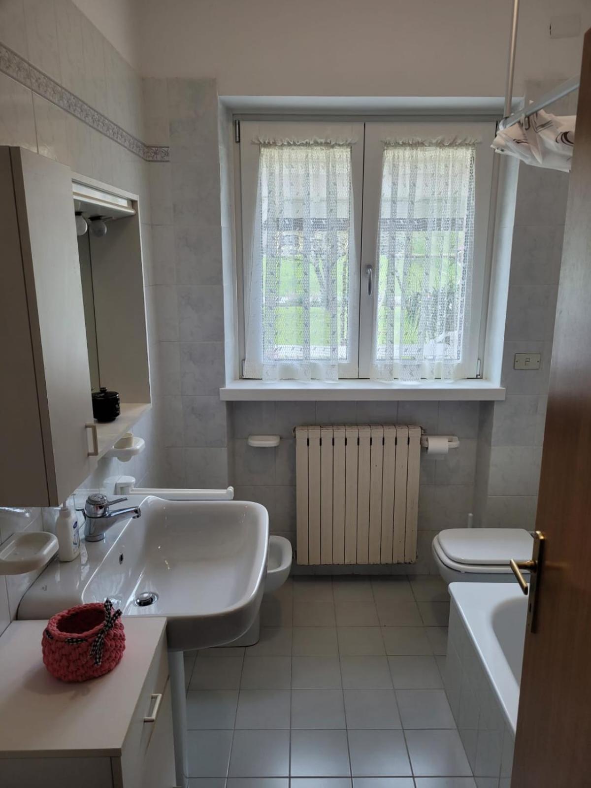 Casa Vescovi Lägenhet Tiarno di Sopra Exteriör bild